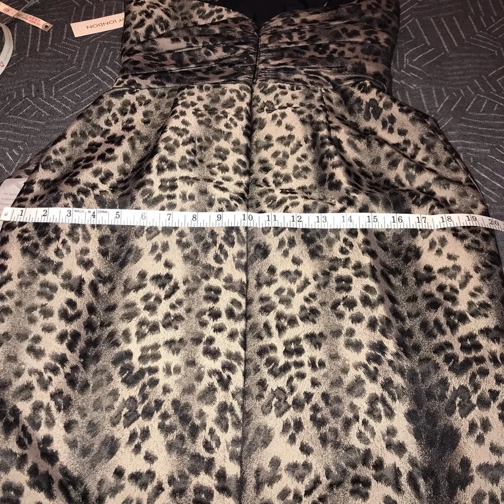 Maggy London strapless cocktail - Picture 4 of 10